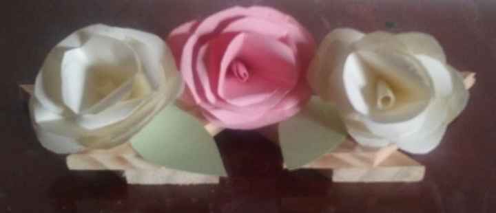 adorno bancos (flores de papel hechas a mano)