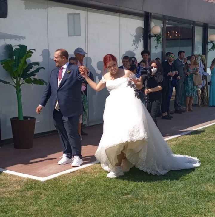 Novia en zapatillas - 2
