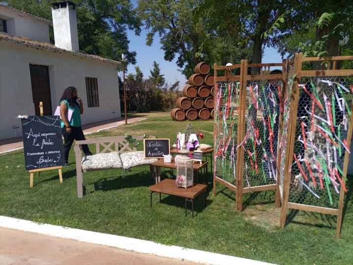 Cuantos carteles o señales tiene tu boda - 1