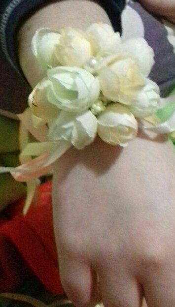 Pulseras de flores damas de Honor. - 2