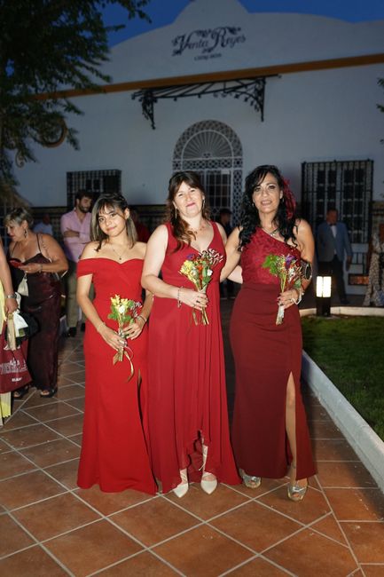 Sitios para hacer los vestidos del cortejo de damas? 1