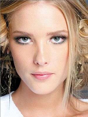 NOVIAS 2011 OJOS
