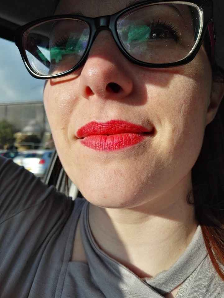 Ignorar mi cara de muerta. Miradme solo los labios!