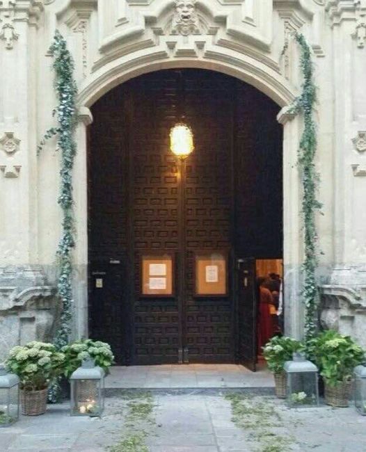 Decoración puerta de la iglesia 4