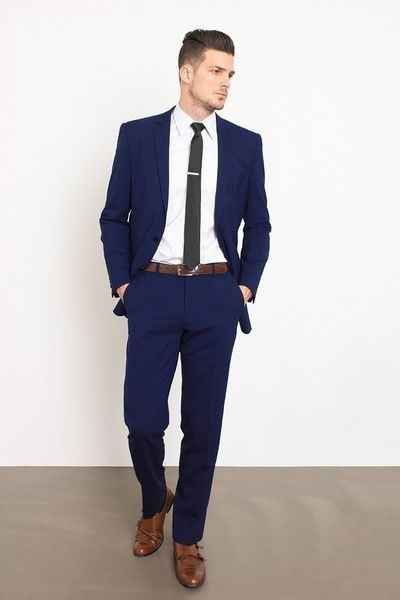 traje