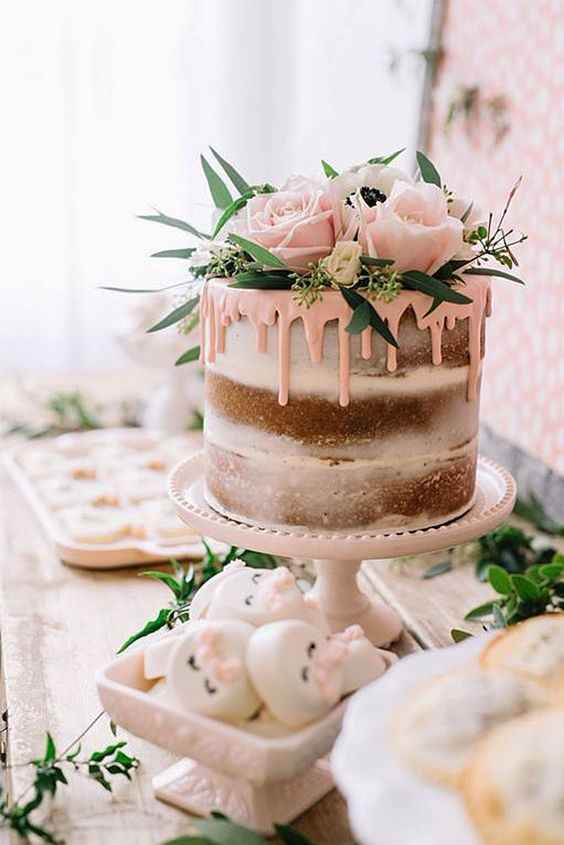 Naked cakes