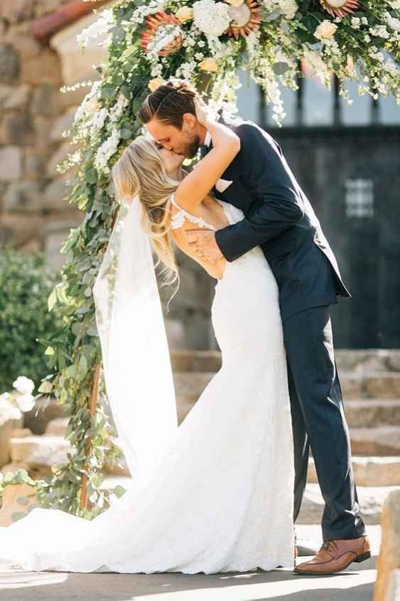 Beso novios