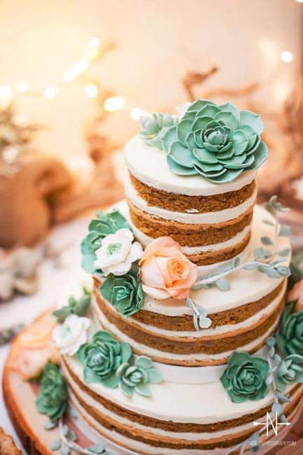 Naked cakes