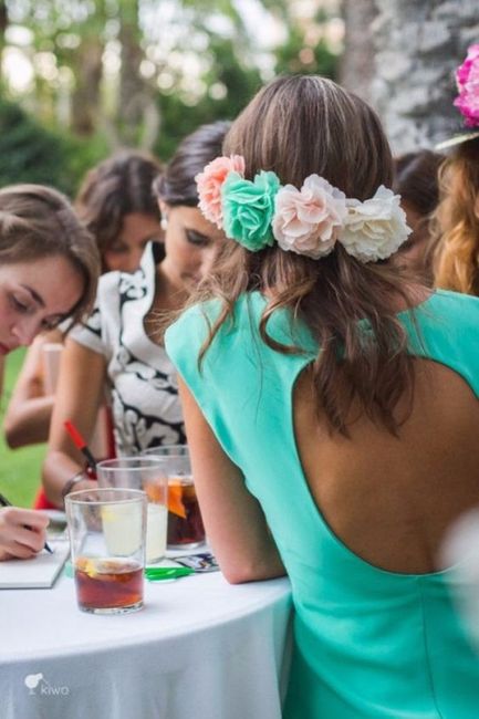 Qué peinado te gusta más para una invitada: ¿A o B?
