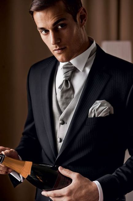 3. Gris