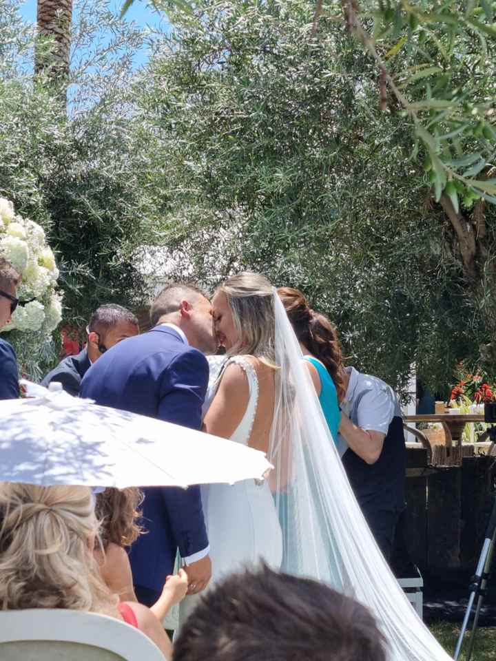 Feliz recién casada - 1