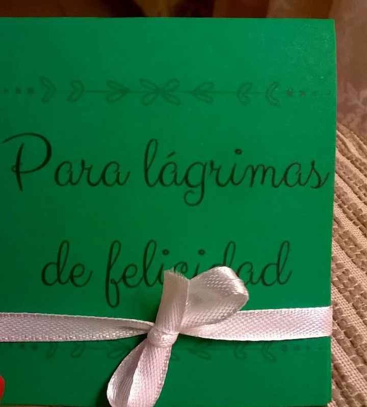 Pañuelos para lágrimas de felicidad - 1