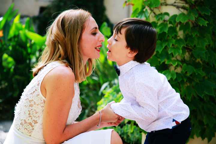 La novia y el pequeño Hugo.