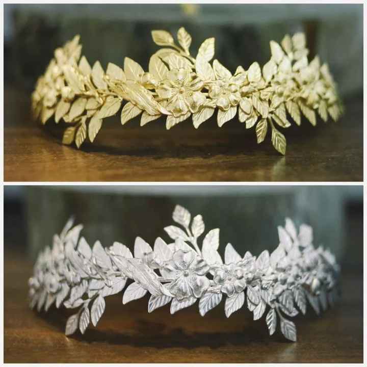 Busco diadema.tiara, tema florales en plata ¿me ayudais? - 4