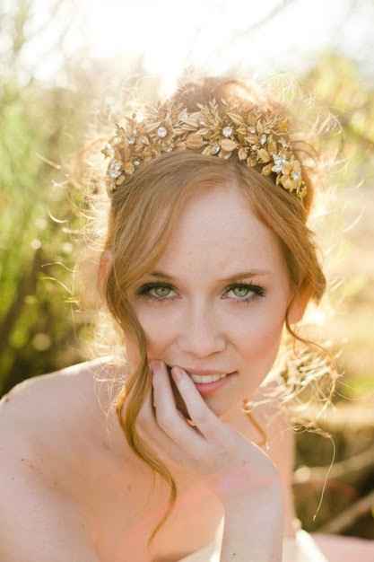 Busco diadema.tiara, tema florales en plata ¿me ayudais? - 5