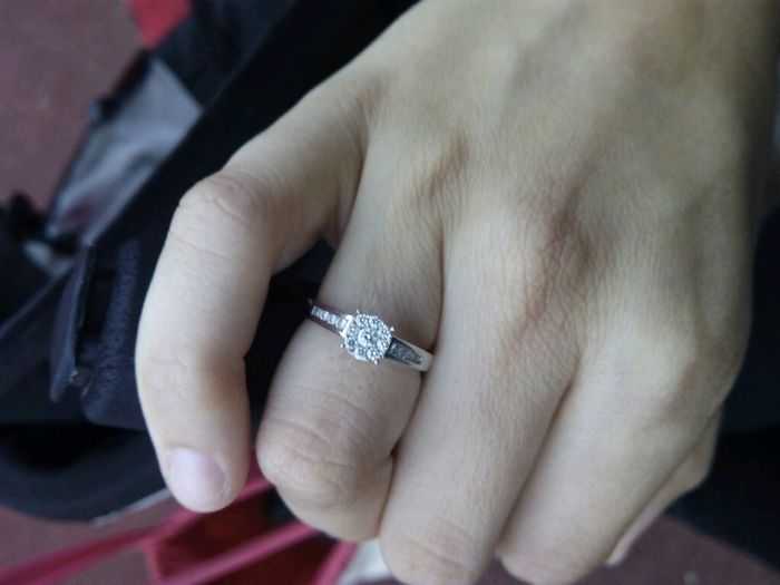 Este es mi anillo de pedida, me gustaría ver el vuestro - 1