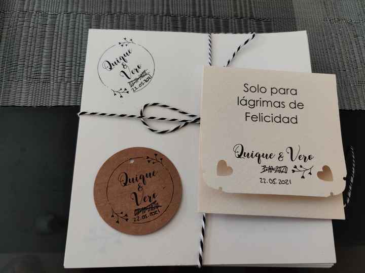 Reutilización etiquetas / papelería boda aplazada - 1