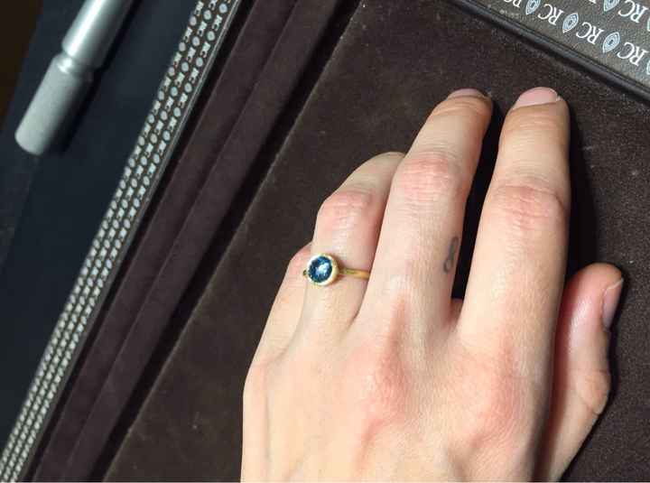 Mi anillo nada tradicional - 1