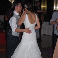 vestido por detras