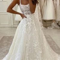 Cuello alto, encaje o corsé: ¿qué tendencia va más contigo? - 3