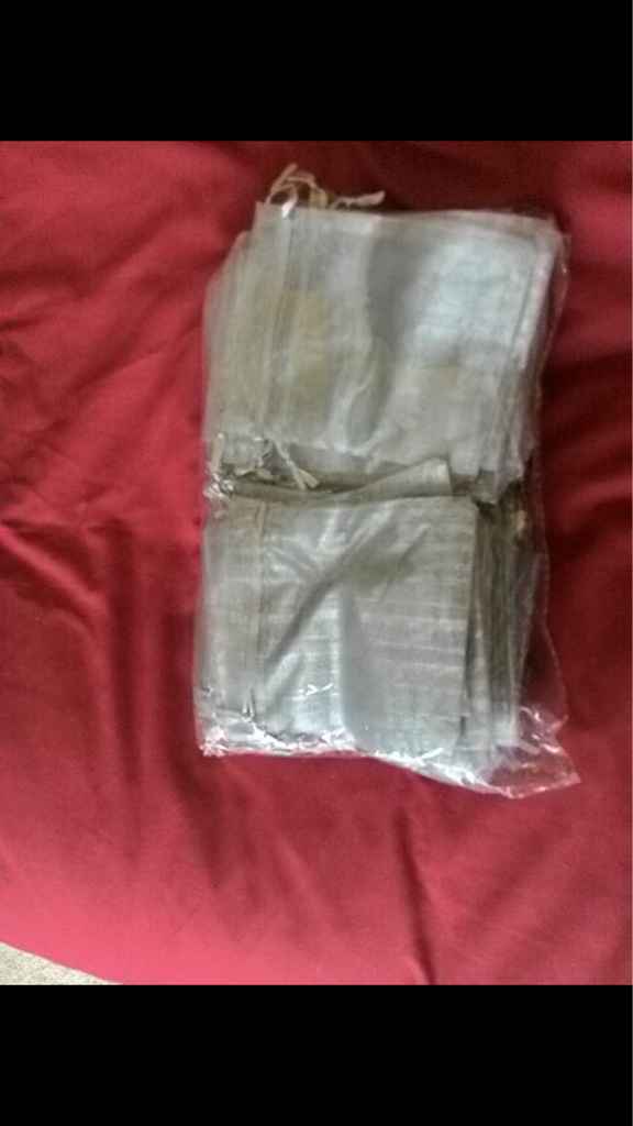 Buenas  a todas nose que meterle de regalo a las cajitas - 1