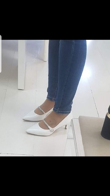 Zapatos blancos planos - 1