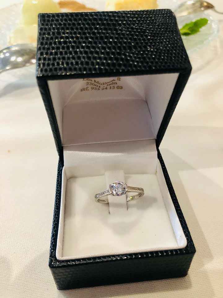 Como es vuestro anillo 💍 de pedida? - 1