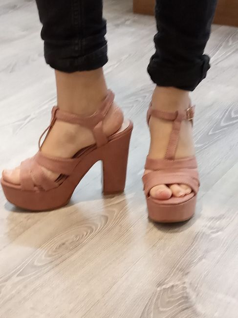 ¿de qué color vais a llevar los zapatos? - 1