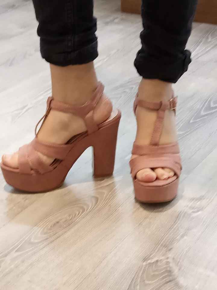 ¿de qué color vais a llevar los zapatos? - 1