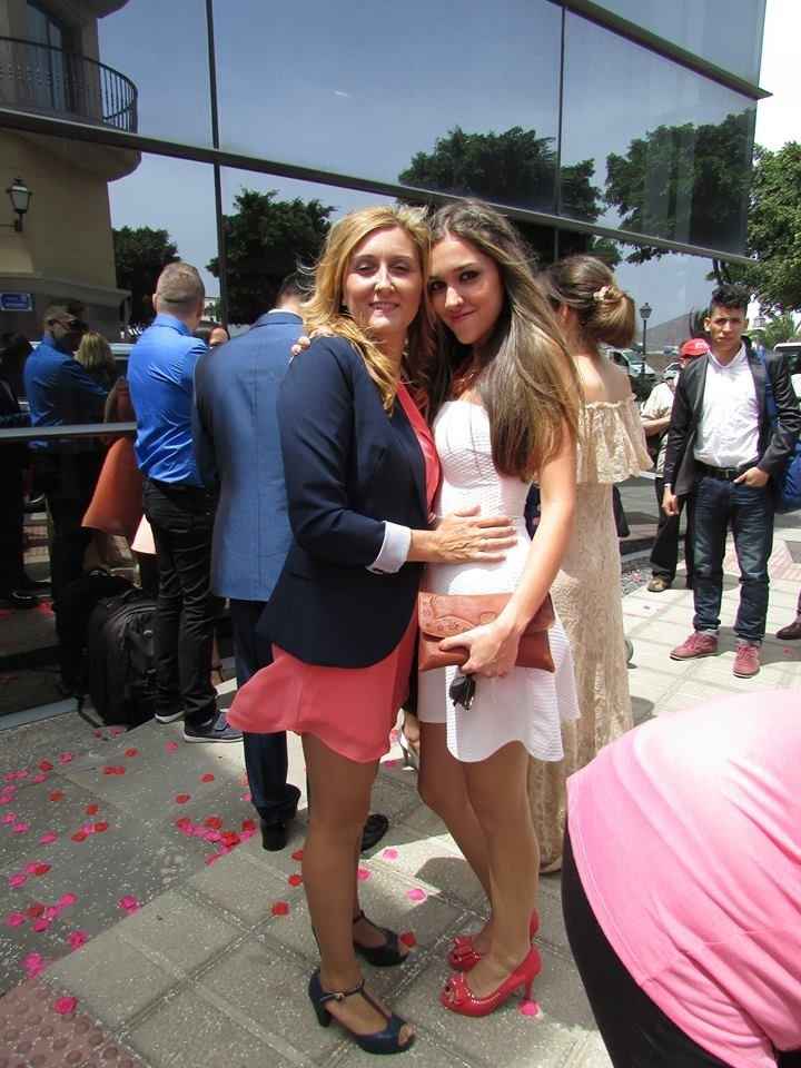 mi madre y mi hermana
