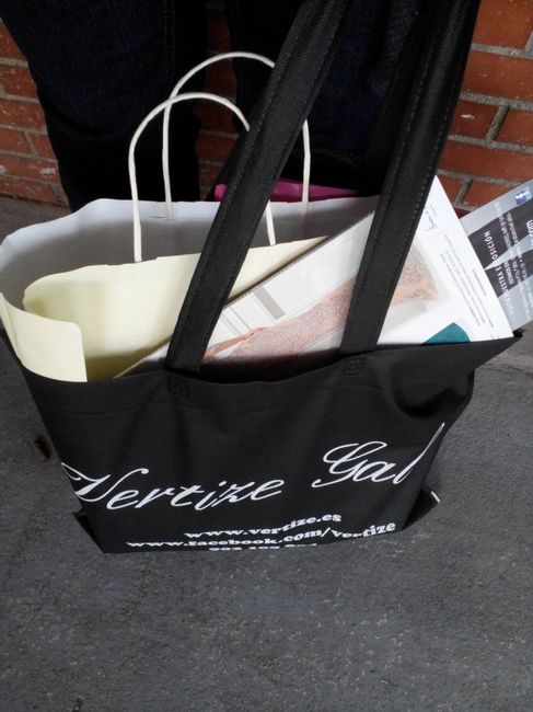 Catálogos, bolsas...