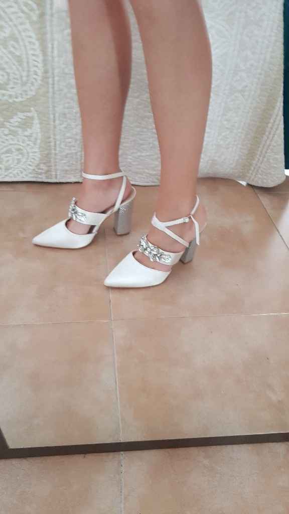 Decepción con los zapatos... - 1