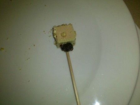 Dados de foie con picada de quicos y higos confitados al Armañac