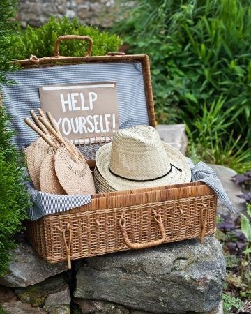 Boda de día: ¿gafas de sol y sombreros? 2