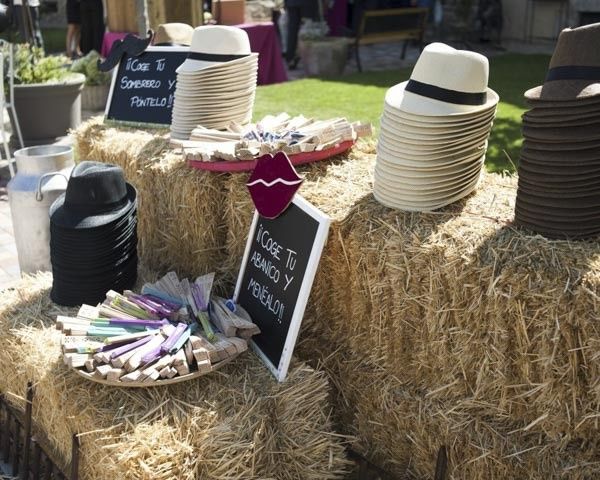 Boda de día: ¿gafas de sol y sombreros? 4