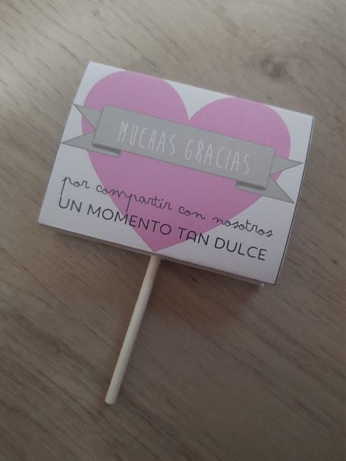Piruletas agradecimiento fecha pospuesta 1