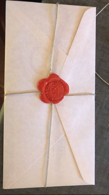 Cómo usar lacre para cerrar las invitaciones - 1