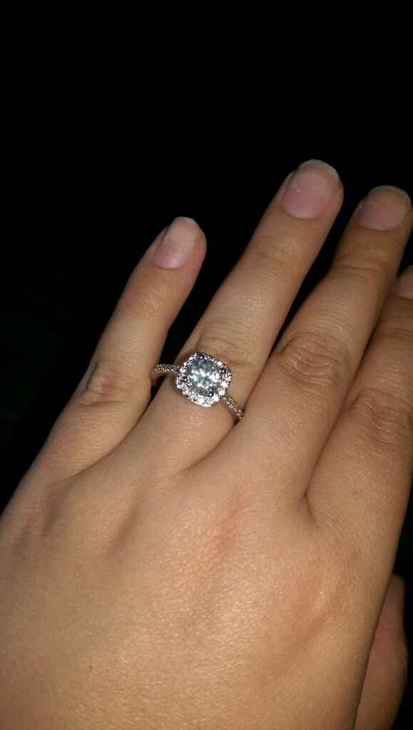 Pongamos todas nuestro anillo de compromiso - 1