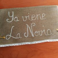 Cartel aquí llega la novia - 2
