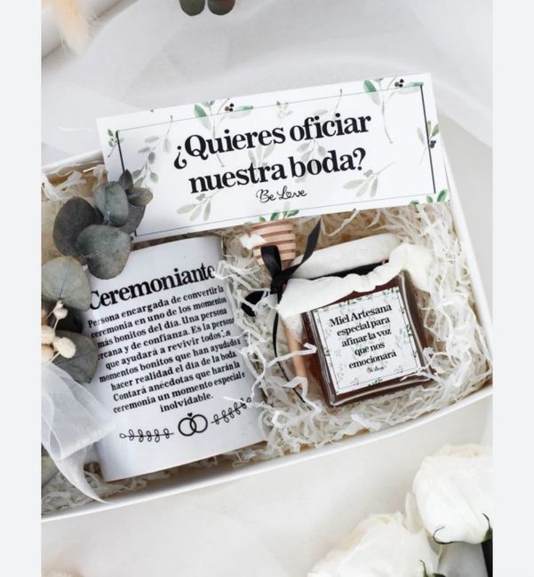 Detalle oficiante boda... 7
