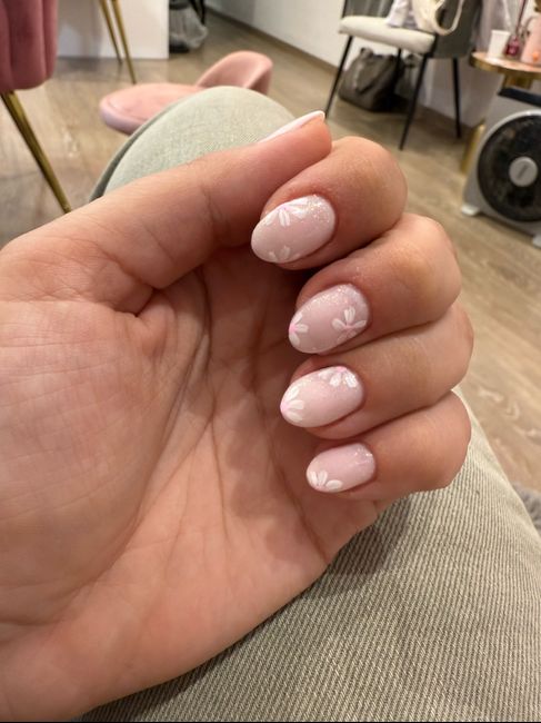 Indecisión uñas gran dia 1
