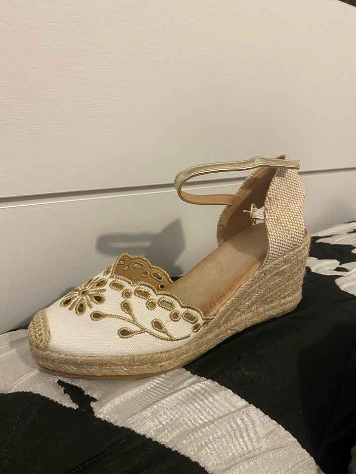 Segundos zapatos - 1