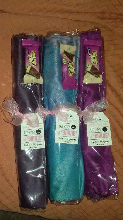 Pashminas con chocolatina