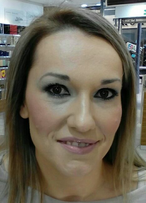 Ayuda peluquería y maquillaje! - 1