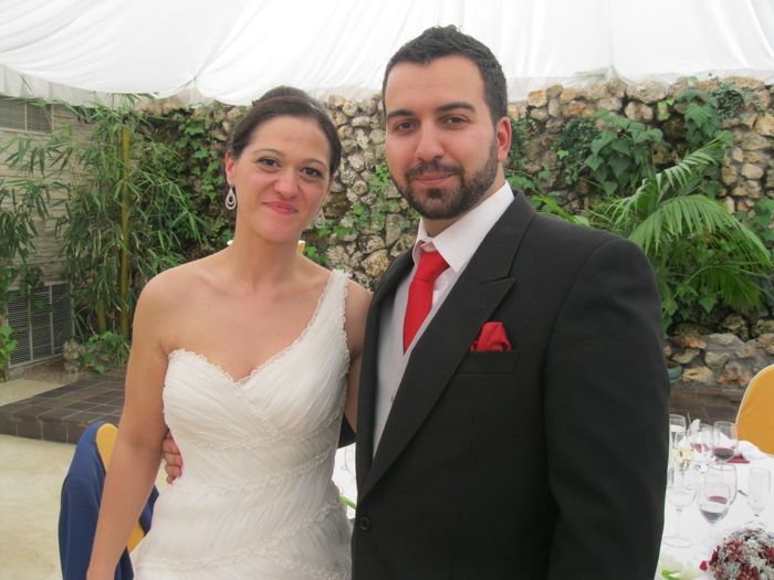 nosotros celebrando nuestra boda en el Olivar