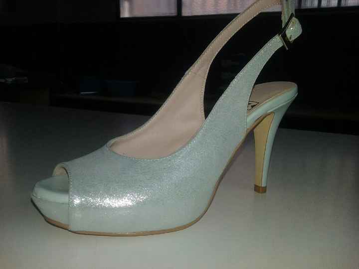 Zapatos otra vez, no me decido - 4