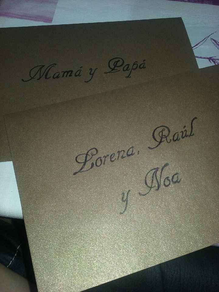 Os enseño mis invitaciones y los nombres en los sobres - 8