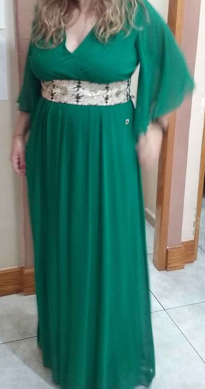 HERMANA DE LA NOVIA SUPER EMBARAZADA Y GUAPÍSIMA