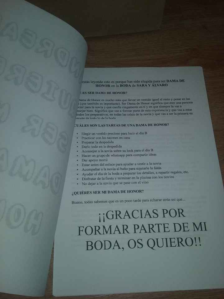 AQUÍ LES HE PUESTO QUÉ ES UNA DAMA DE HONOR Y CUÁLES SON SUS FUNCIONES