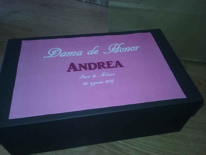 CAJA DE ZAPATOS DE DAMAS DE HONOR